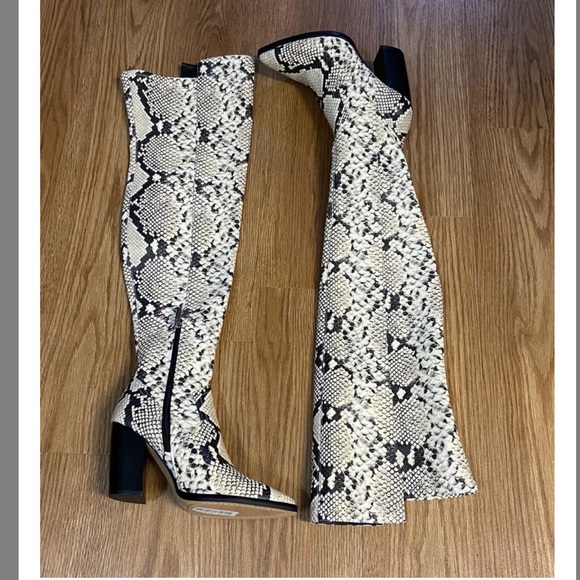 Vince Camuto Cottara over the knee boots - Picture 5 of 12